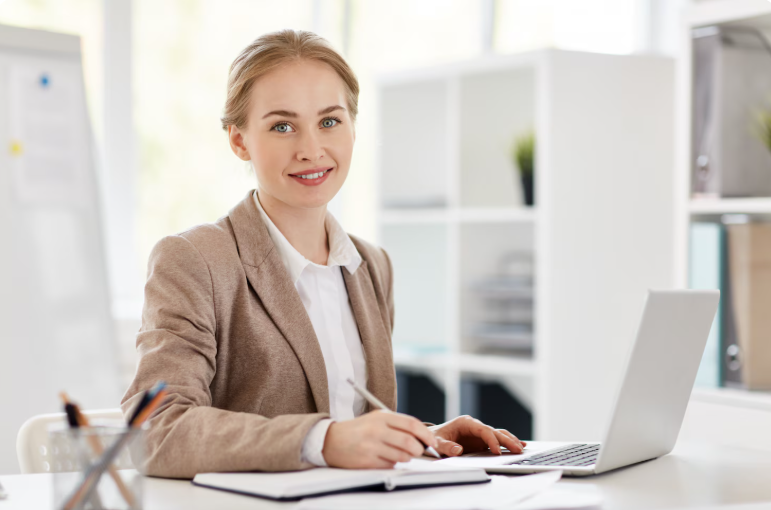 Self-employed contractors in Middlesbrough receiving expert CIS, PAYE, and VAT support from Audit Consulting Group accountants