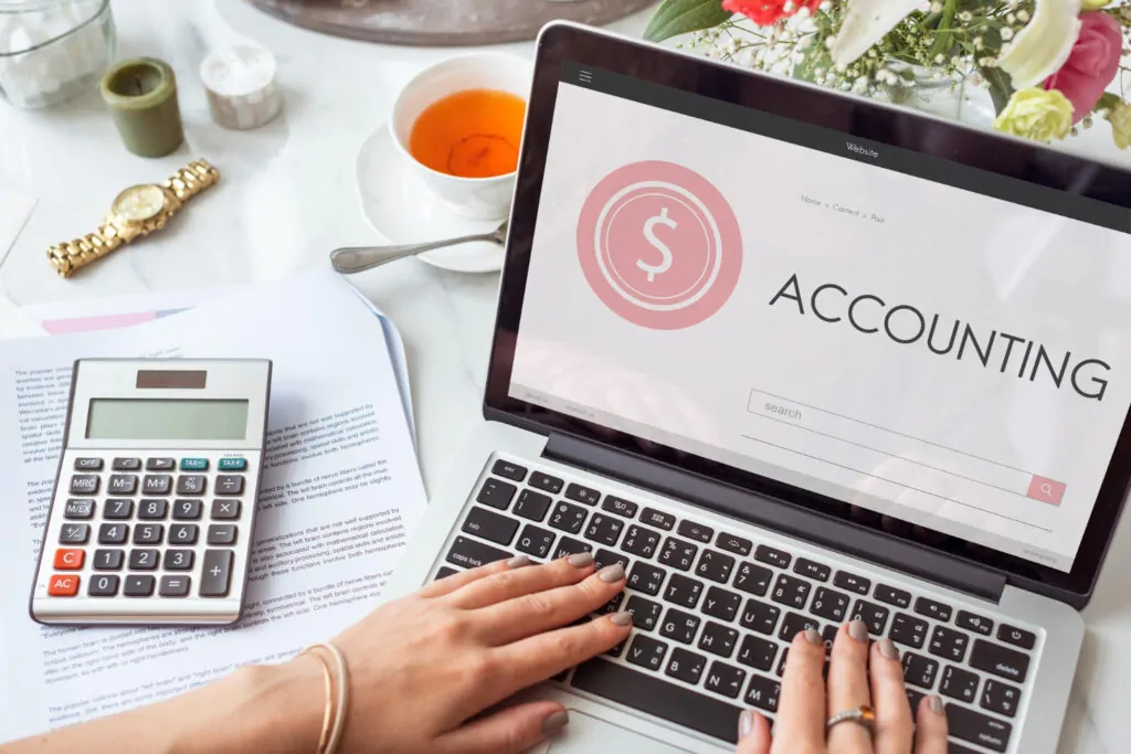 Professional accountants in Blackpool providing bookkeeping and payroll services